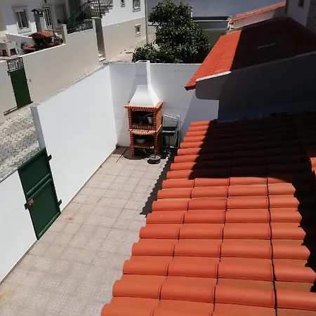 Moradia Santos Holiday home *